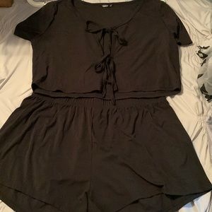 Black two-piece shirt set